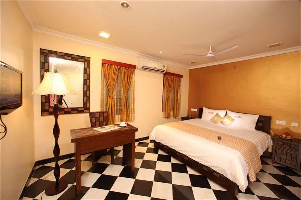Meenakshi'S Sunshine Hotel Мадурай Экстерьер фото