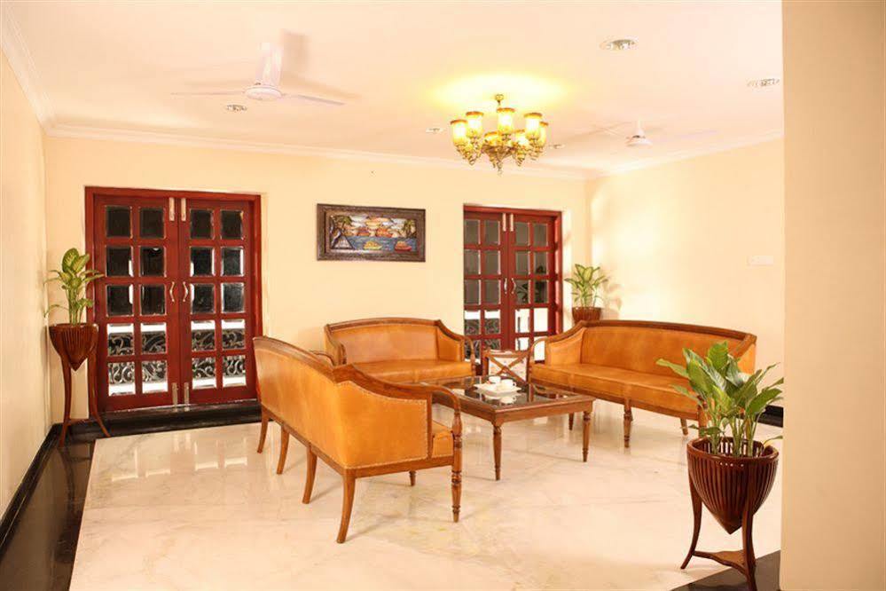 Meenakshi'S Sunshine Hotel Мадурай Экстерьер фото